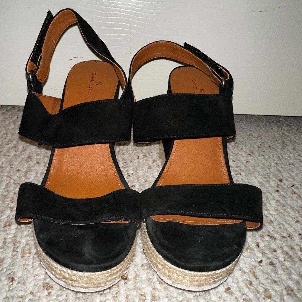 Caslon Heels, size 9